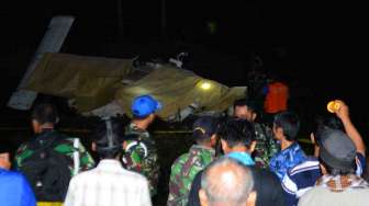 Cerita Tegang Petani saat Pesawat Jatuh di Sawah Tasikmalaya