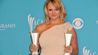 Miranda Lambert Tunangan dengan Lelaki Usia 6 Tahun!