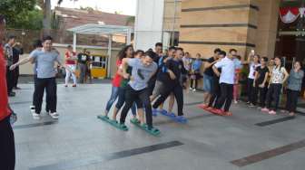 Rayakan Kemerdekaan RI dengan Berbagai Lomba Tradisional