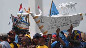 Nelayan meminta pemerintah melindungi nelayan dengan memberantas perompak.