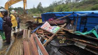 Empat Orang Tewas, Longsor di Solok