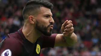 Soal Ini, Aguero Tak Mau Bersaing dengan Ibrahimovic