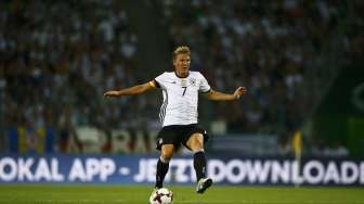 Bastian Schweinsteiger beraksi di laga terakhirnya bersama Jerman [Reuters]