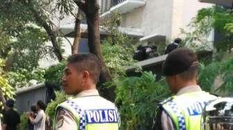 Polisi Telusuri Asal Senpi Perampok Penyanderaan di Pondok Indah