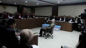 Sidang Perdana La Nyalla Mattalitti