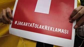 Tuntut Hentikan Reklamasi Teluk Jakarta