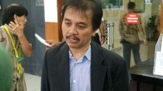 Soroti Denny Siregar, Roy Suryo: Buzzer Malahan Mau Menjerumuskan Presiden