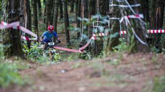 Raih Medali Emas, Atlet Sepeda Gunung Ini Dikepret Duit