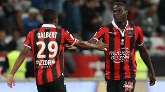 Balotelli Bawa Nice Geser Monaco dari Puncak Klasemen