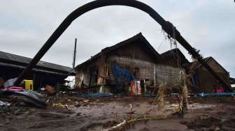 Aktivitas Warga Pascabanjir Bandang Garut