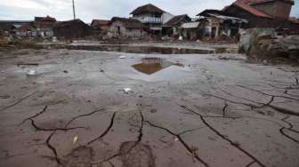 Aktivitas Warga Pascabanjir Bandang Garut