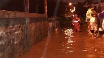 Ratusan Rumah di Kota Bekasi Terendam Banjir Malam Ini