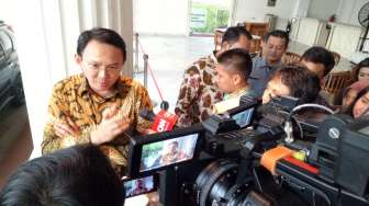 Ahok Duga Sabotase Video Porno Lewat USB Videotron