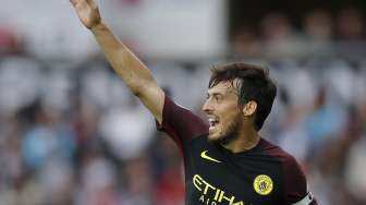 Posisinya Digeser Guardiola, David Silva Gembira