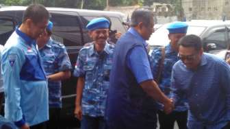 Tiba di Gedung IS Plaza, SBY Beri Arahan Relawan Agus-Sylviana