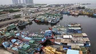 Nelayan Muara Baru Mogok Melaut