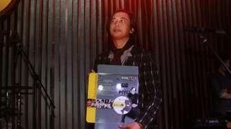 Album Kompilasi Piyu Raih Triple Platinum Award