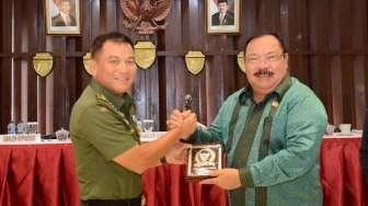 Pansus Terapkan Early Warning System Atasi Terorisme