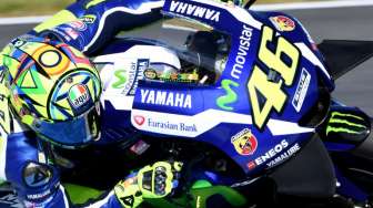 Rossi Start Terdepan di Jepang, Lorenzo Dilarikan ke RS