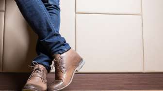 Biar Nggak Saltum, Ini 4 Tipe Sepatu dan Sandal yang Wajib Dimiliki Lelaki