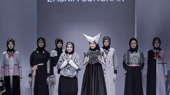 Koleksi Zaskia Sungkar di JFW 2017