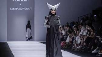 Koleksi Zaskia Sungkar di JFW 2017