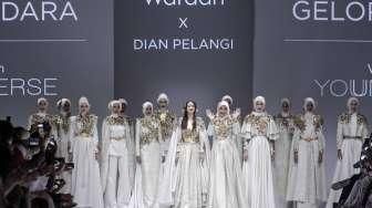 Koleksi Dian Pelangi di JFW 2017