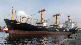 Kapal Tol Laut Singgah di Pelabuhan Babang, Apa Manfaatnya untuk Warga Halmahera Selatan?
