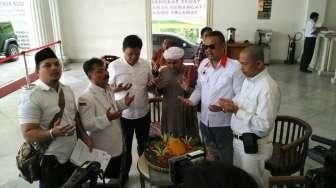 Tumpeng Ditolak, Habiburokhman Ingin Ahok Cuti Selama-lamanya