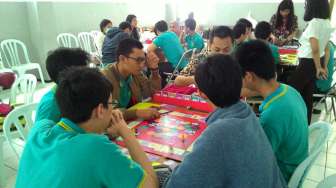 Bank OCBC NISP Gelar Edukasi Keuangan dengan Board Games