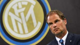 Inter Kalah Lagi, De Boer Didepak