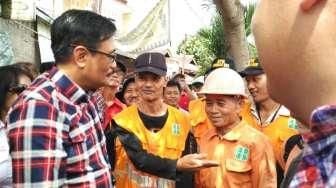 Ditolak Kelompok Warga Luar Kampung, Djarot Tenang Menjawab