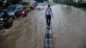 Banjir Kembali Rendam Sebagian Kota Bandung