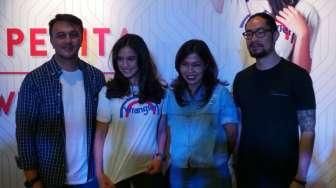 Denim Ini Bisa Bikin Siluet Kaki Lebih Jenjang dan Ramping
