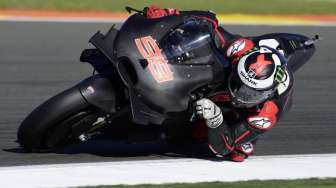 Lorenzo Tempati Posisi Ketiga pada Debutnya, Ini Komentar Ducati