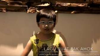 Video: Mengharukan, Lagu dan Tangis untuk Ahok
