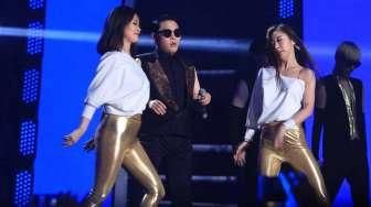 Psy Lakukan Ini Demi Fans di Indonesia