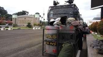 Gedung DPR Dijaga Ketat, Water Canon dan Baraccuda Dikerahkan