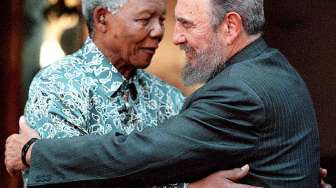 Fidel Castro Tutup Usia