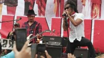 Slank Konser di Apel Nusantara Bersatu