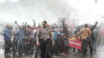 Polisi Bubarkan Aksi Front Rakyat Indonesia