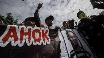 Massa Kawal Sidang Ahok