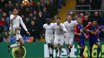 Chelsea Kokoh di Puncak, Leicester Gagal Menjauh dari Zona Merah