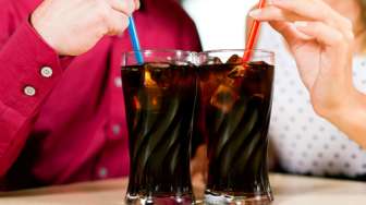 Viral Video Minuman Bersoda Campur Cuka Diklaim Lebih Sehat dari Coca-Cola, Benarkah?
