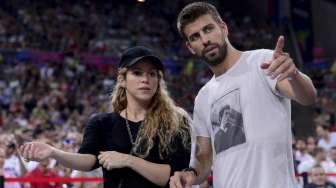 Liburan Pique-Shakira 'Kacau': Diganggu Paparazzi dan Anak Sakit