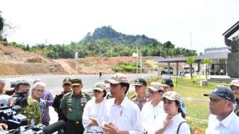 Jokowi Bantah Isu 10 Juta Pekerja Cina Masuk Indonesia