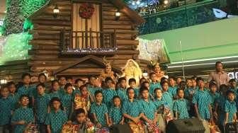 Berbagi Keceriaan Lewat Kado Natal untuk Anak Panti Asuhan