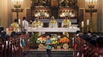 Serukan Perdamaian, Katedral Denpasar Gelar 5 Kali Misa Natal