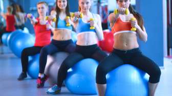 Pilates Hingga Zumba Bisa Jadi Pilihan Olahraga Selama di Rumah Aja