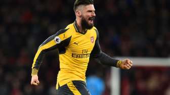 Giroud Selamatkan Muka Arsenal di Kandang Bournemouth